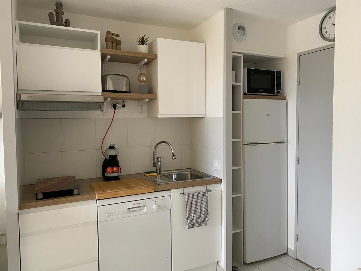 Appartement En Residence Privee, Face A La Mer Avec Acces Direct Plage 耶尔 外观 照片